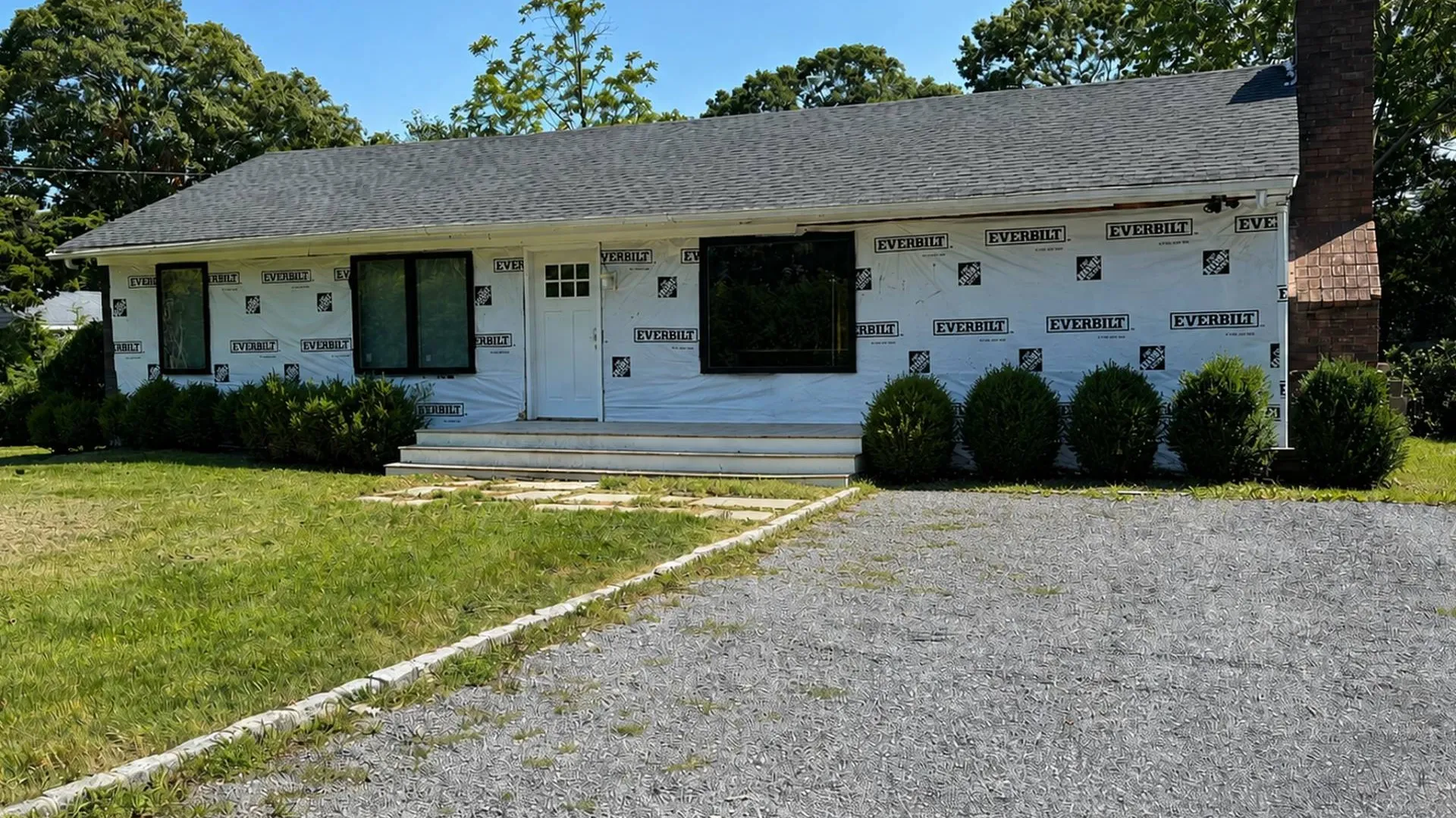 Property at 68 Fanning Ave, Hampton Bays, NY 11946 3