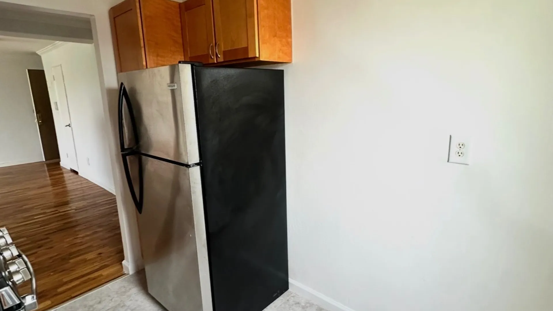 Property at 210 Atlantic Ave, Lynbrook, NY 11563 6
