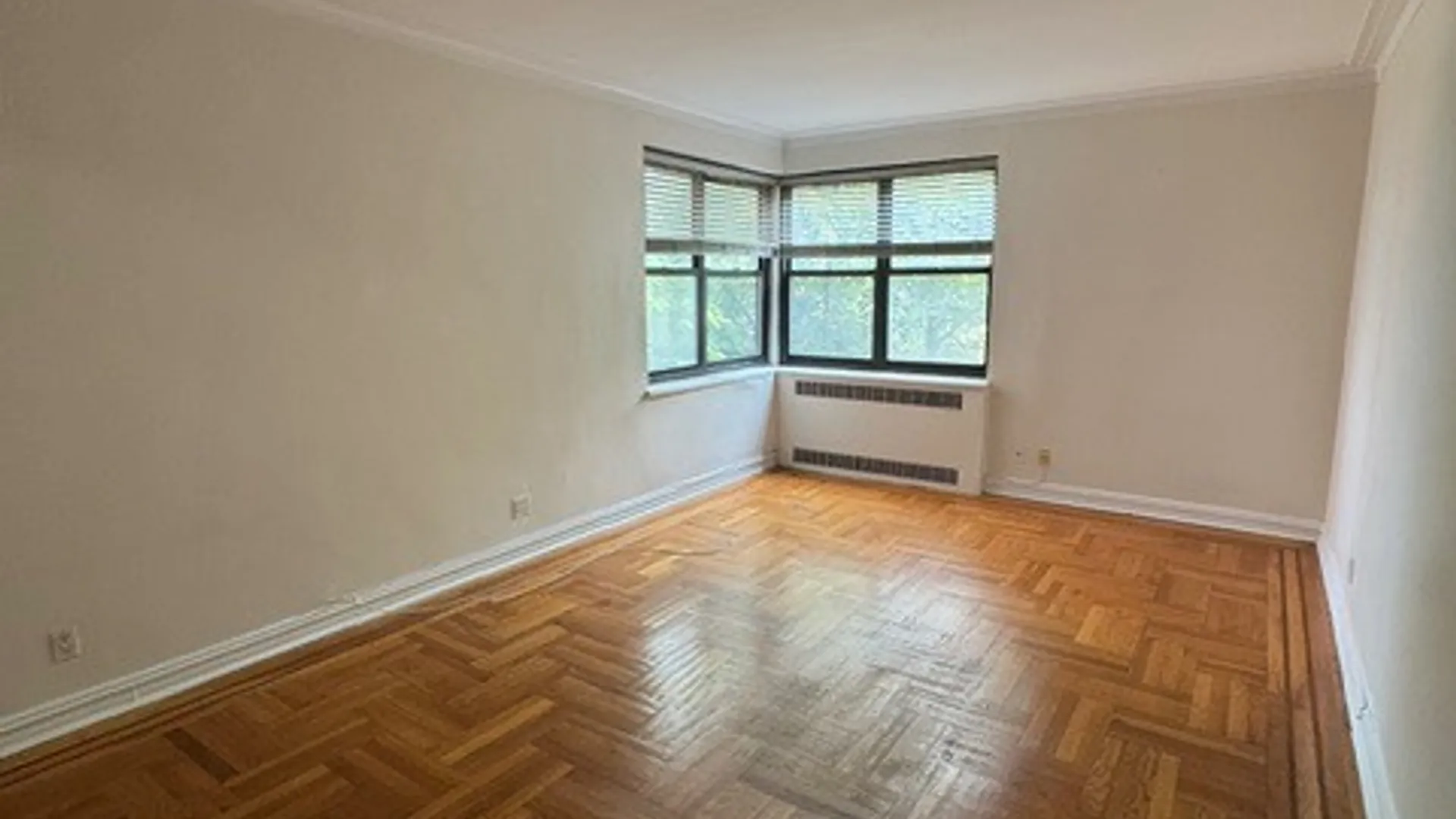 Property at 256 Martine Ave, White Plains, NY 10601 4