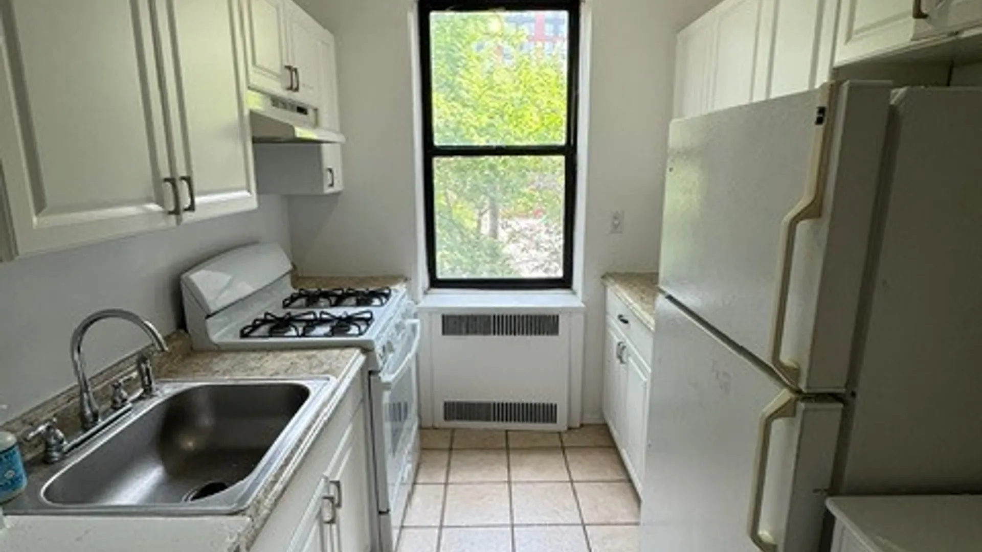 Property at 256 Martine Ave, White Plains, NY 10601 9