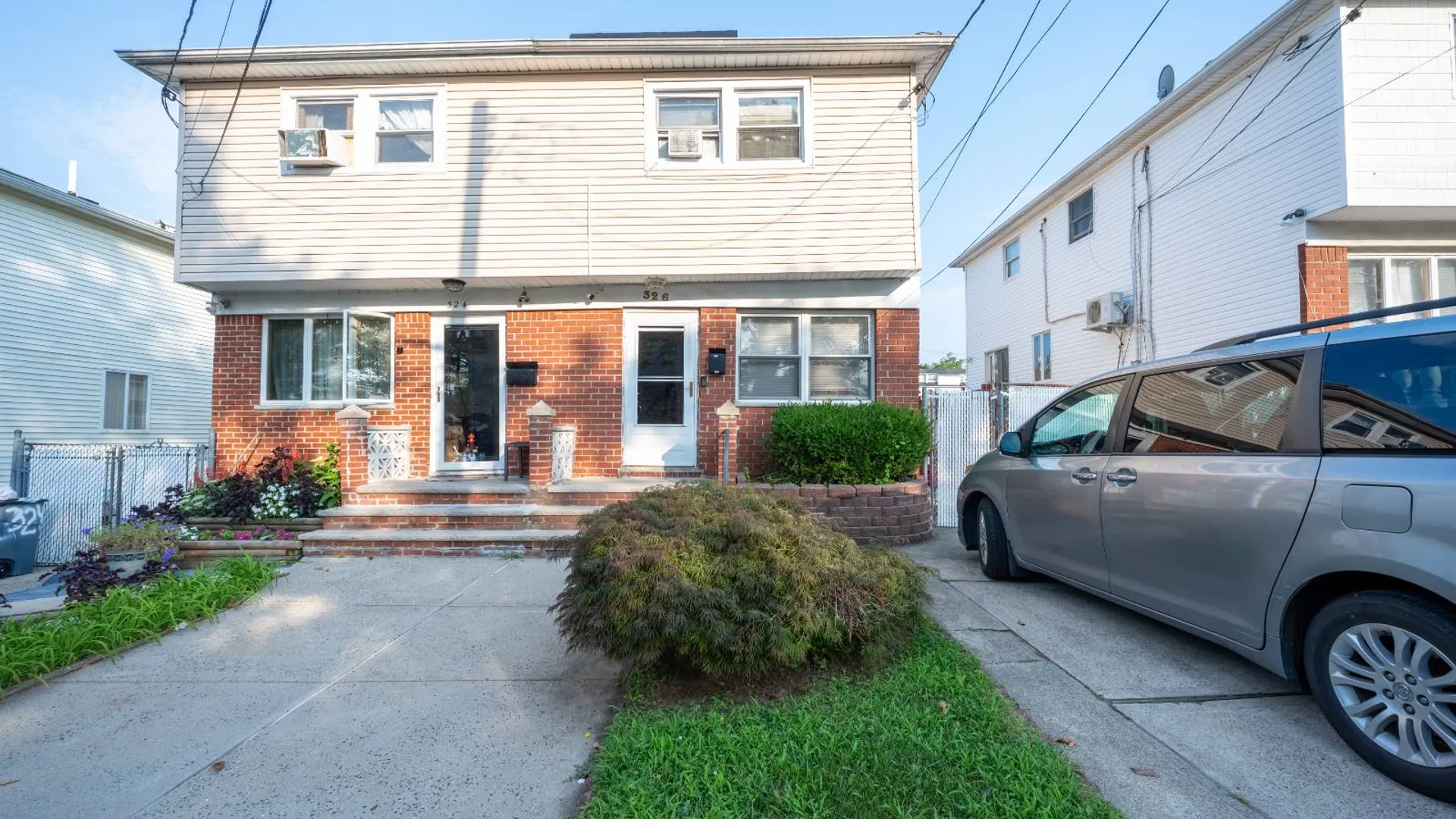 Property at 326 Virginia Ave, Staten Island, NY 10305 4