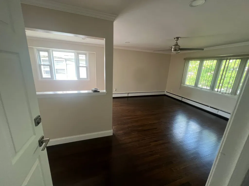 Property at 548 S 9th Ave, Mount Vernon, NY 10550