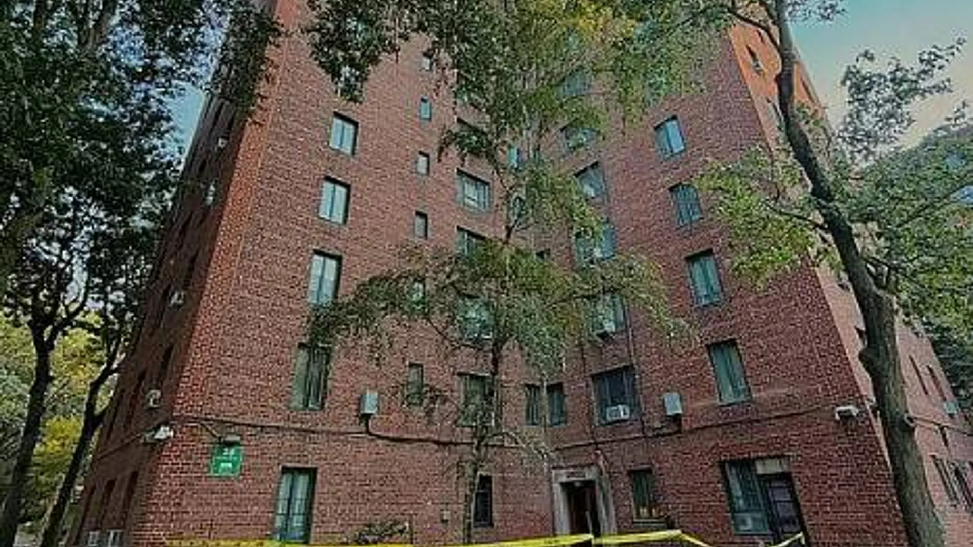 Property at 28 Metropolitan Ave., Bronx, NY 10462 4