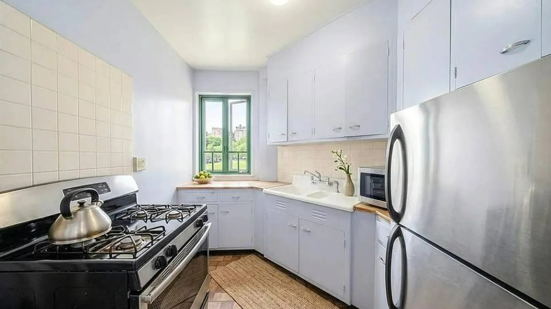 Property at 28 Metropolitan Ave., Bronx, NY 10462 3