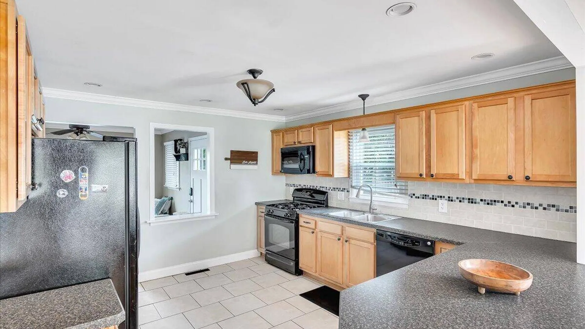 Property at 24 Bruen Court, Rensselaer, NY 12144 7