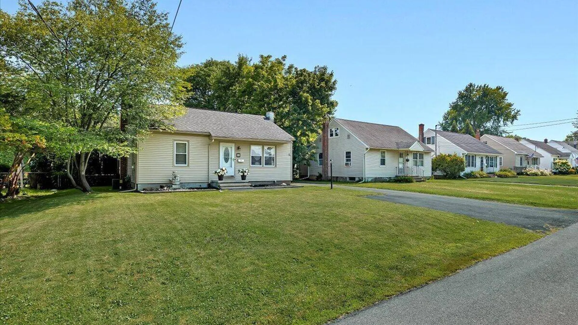 Property at 24 Bruen Court, Rensselaer, NY 12144 35