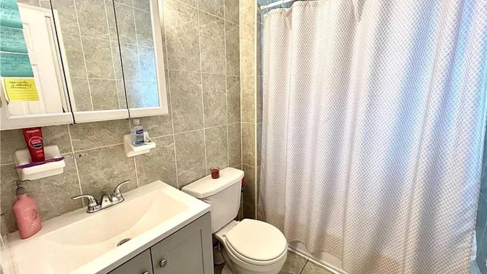 Property at 1943 Adee Ave, Bronx, NY 10469 5