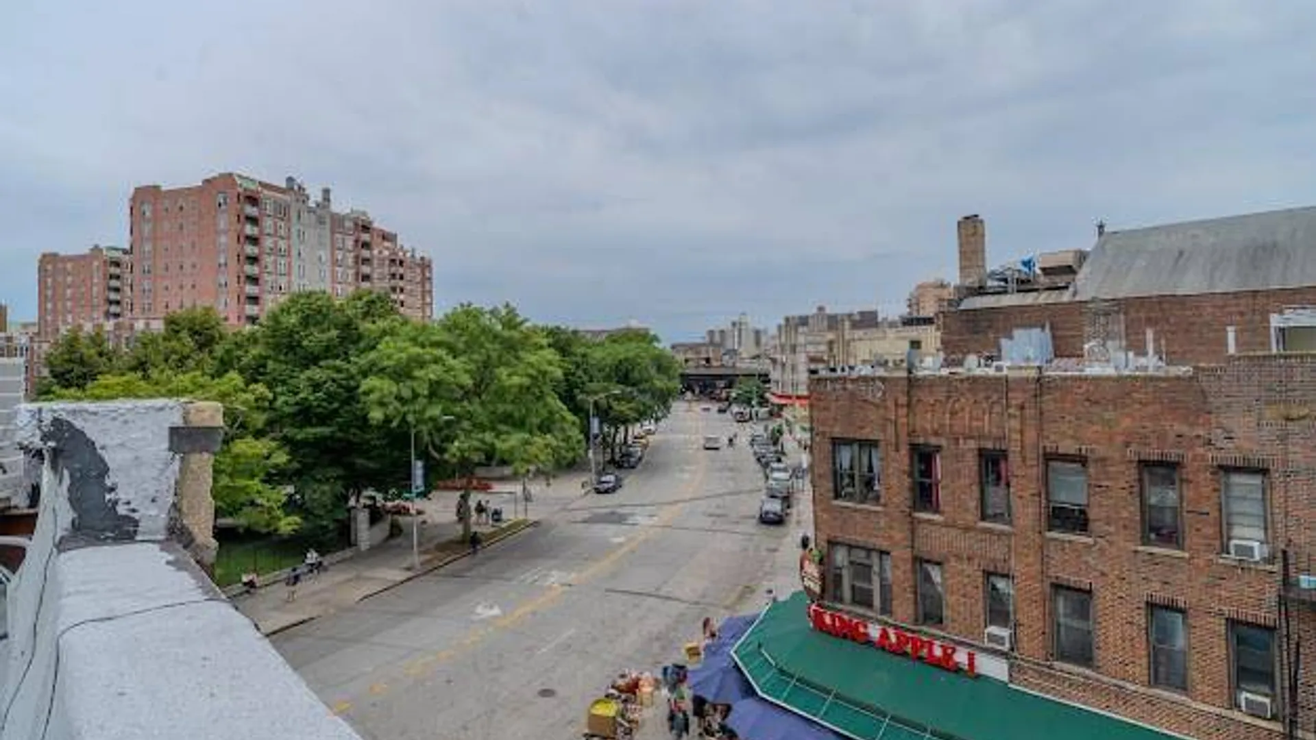 Property at 1067 Brighton Beach Ave, Brooklyn, NY 11235 3