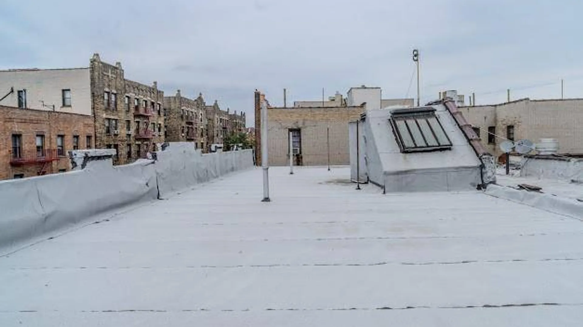 Property at 1067 Brighton Beach Ave, Brooklyn, NY 11235 11