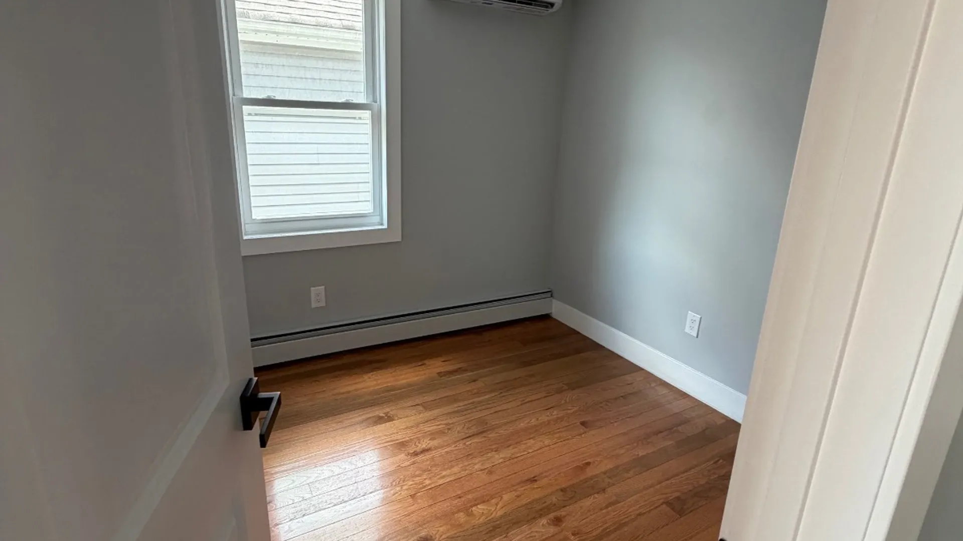 Property at 221-19 104th ave, queens village, NY 11429 9