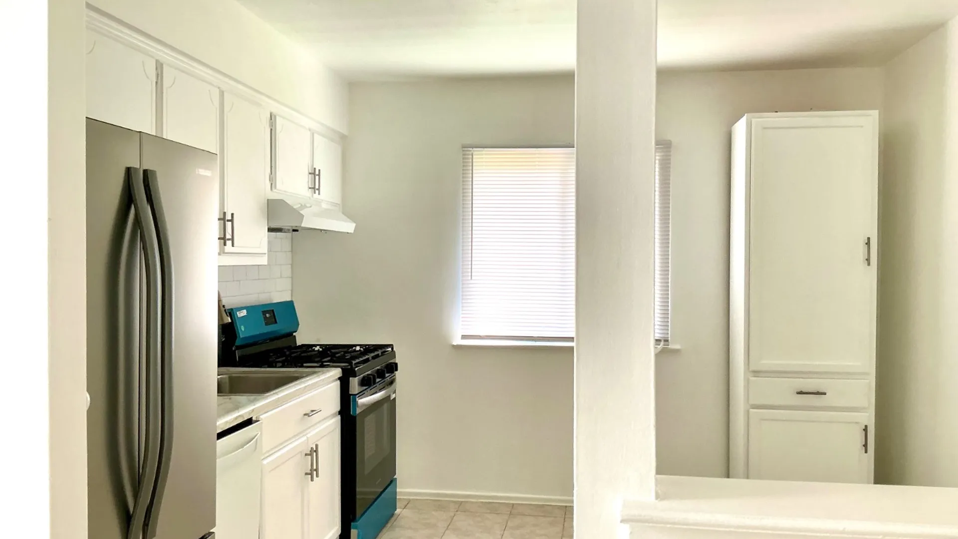 Property at 111 Fields Ave, Staten Island, NY 10314 5