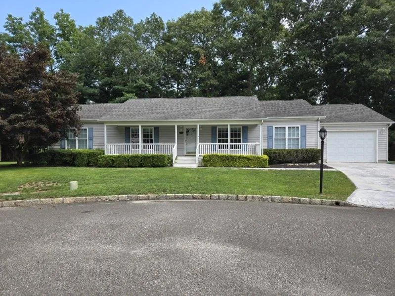 Property at 1407-205 Middle Rd, Calverton, NY 11933