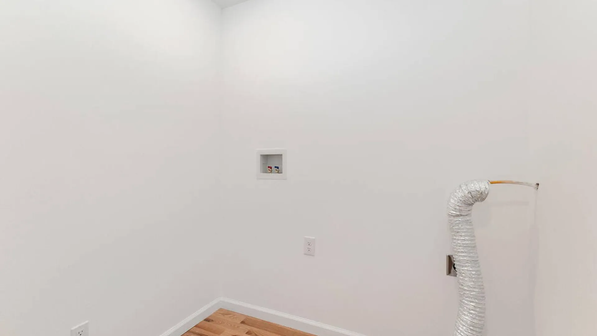 Property at 2104 Pinelawn Avenue, Rotterdam, NY 12306 35