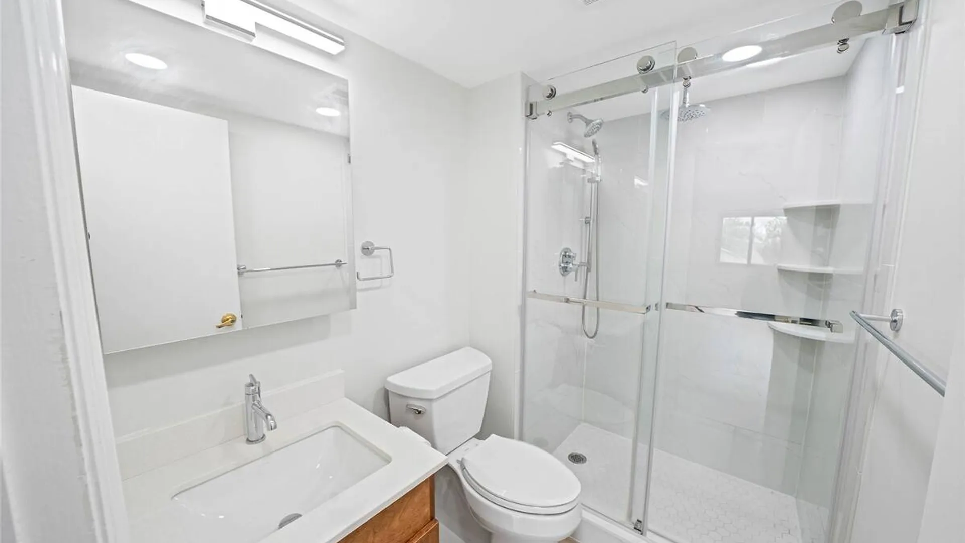 Property at 725 Miller Avenue, Freeport, NY 11520 16