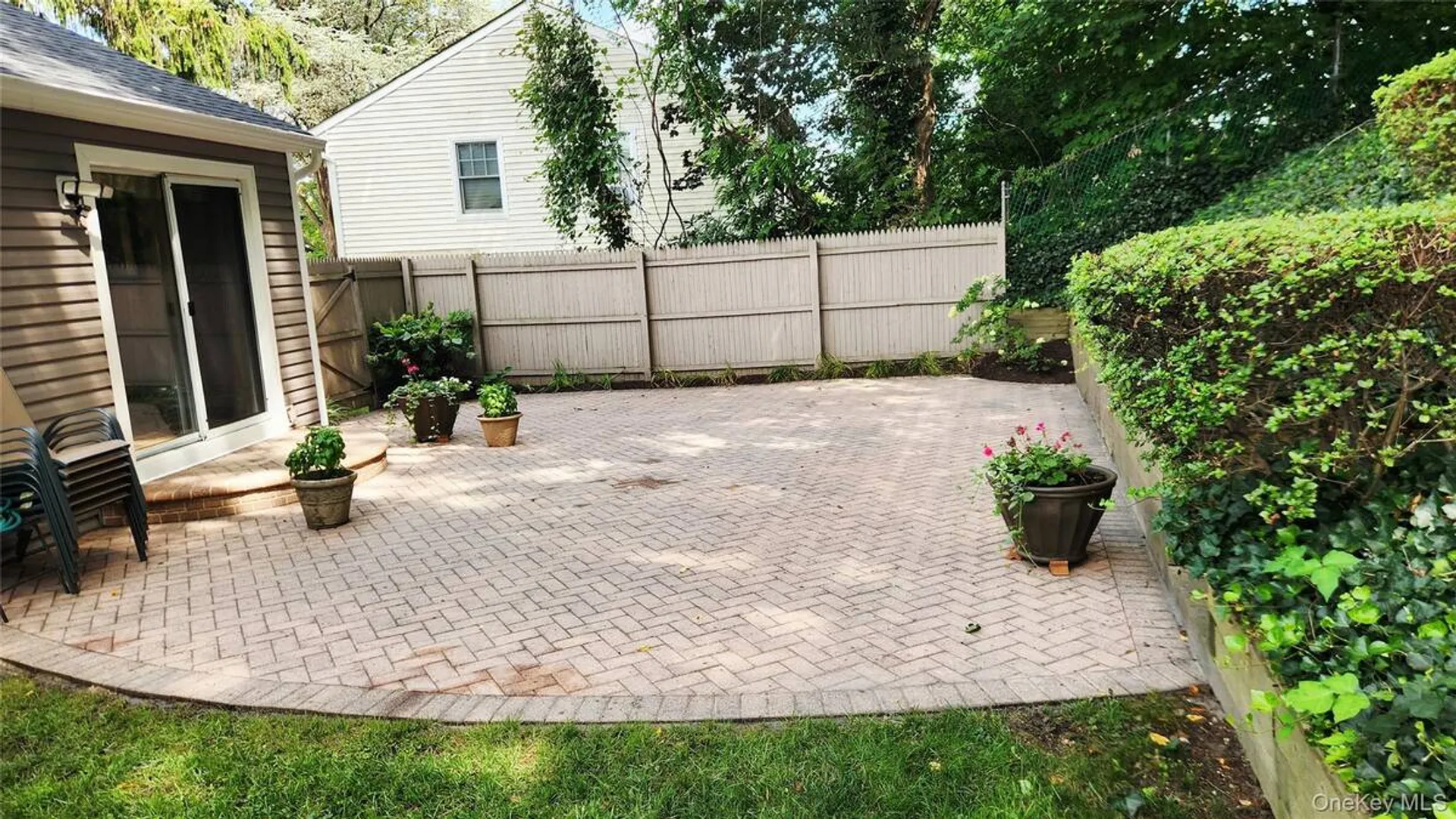 Property at 13 Longford Street, Huntington, NY 11743 23