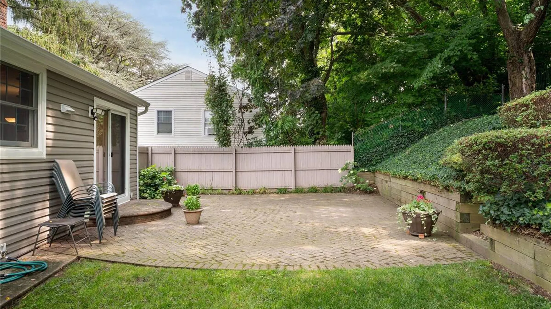 Property at 13 Longford Street, Huntington, NY 11743 28
