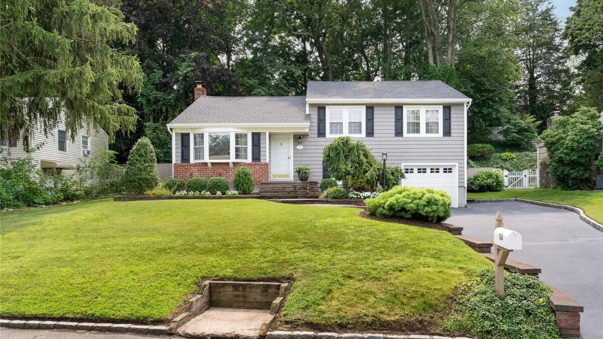 Property at 13 Longford Street, Huntington, NY 11743 32