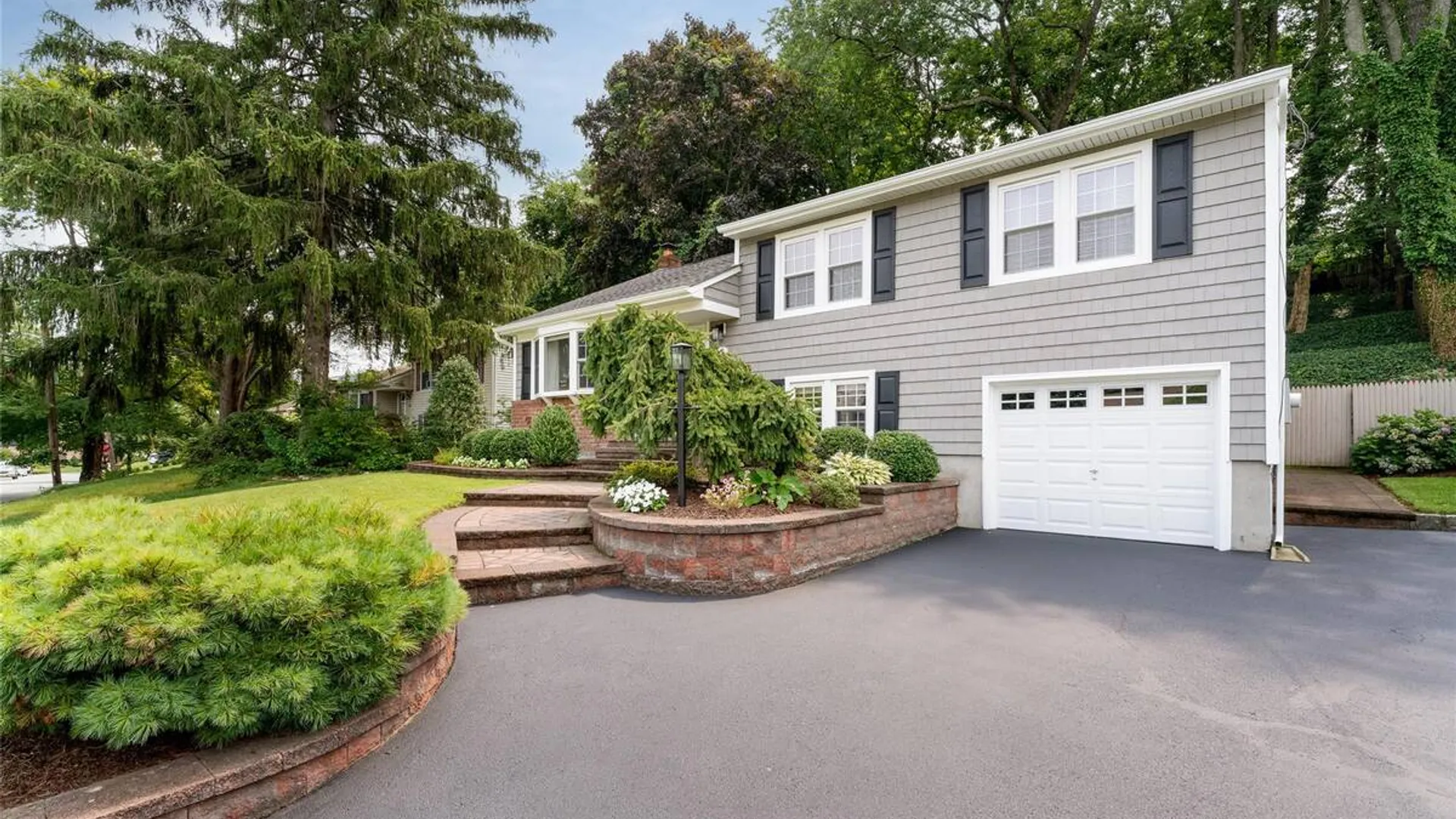 Property at 13 Longford Street, Huntington, NY 11743 33