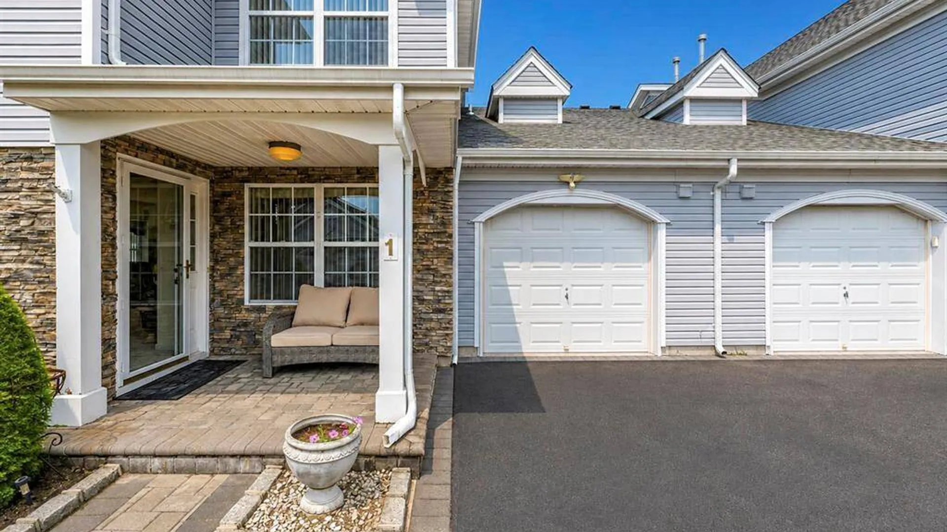 Property at 1 Jennifer Lane, Middle Island, NY 11953 4