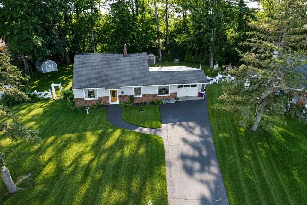 Property at 1133 Cushing Lane, Schenectady, NY 12303