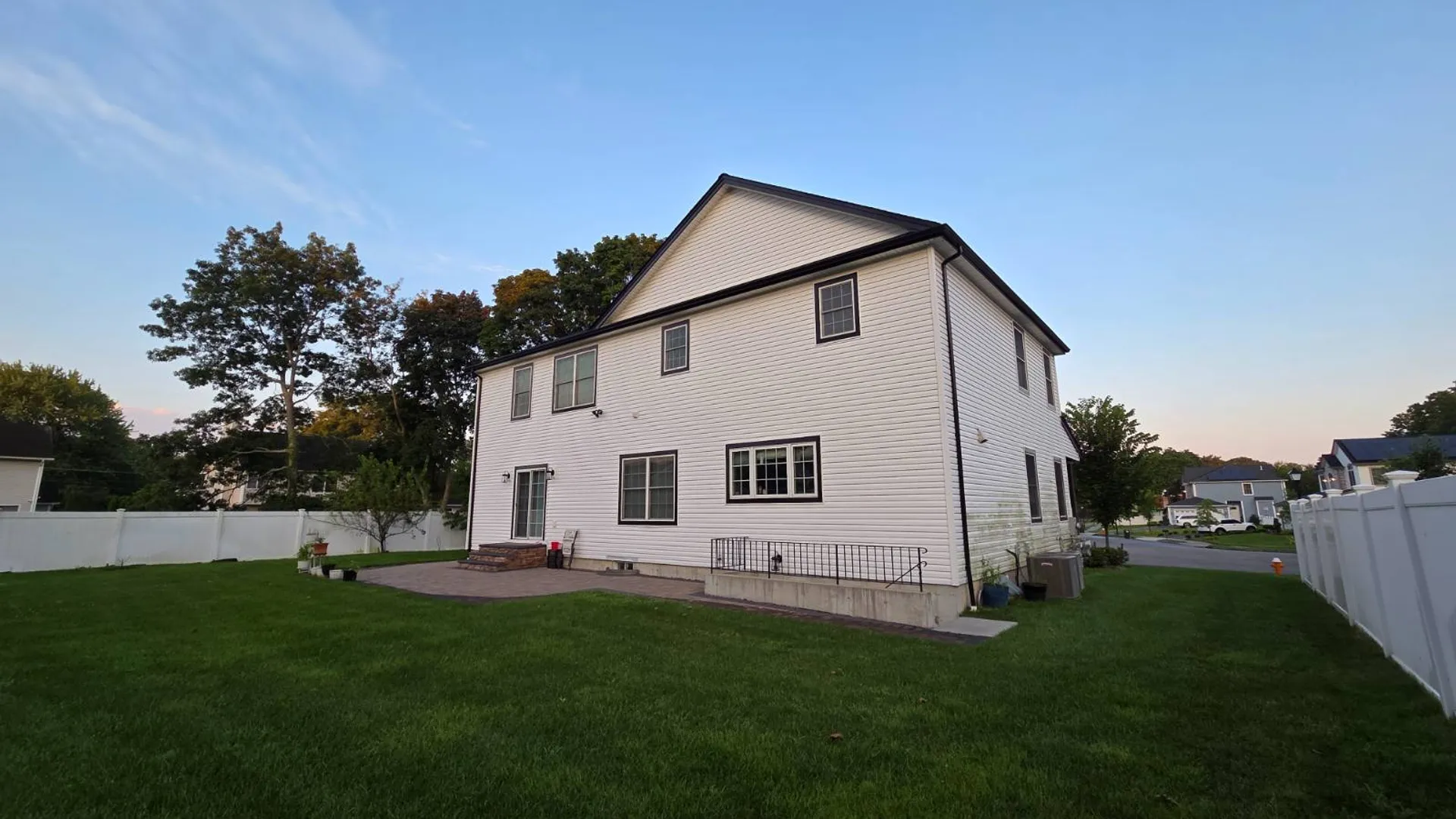 Property at 4 Ori Maia Ct, Huntington, NY 11743 6