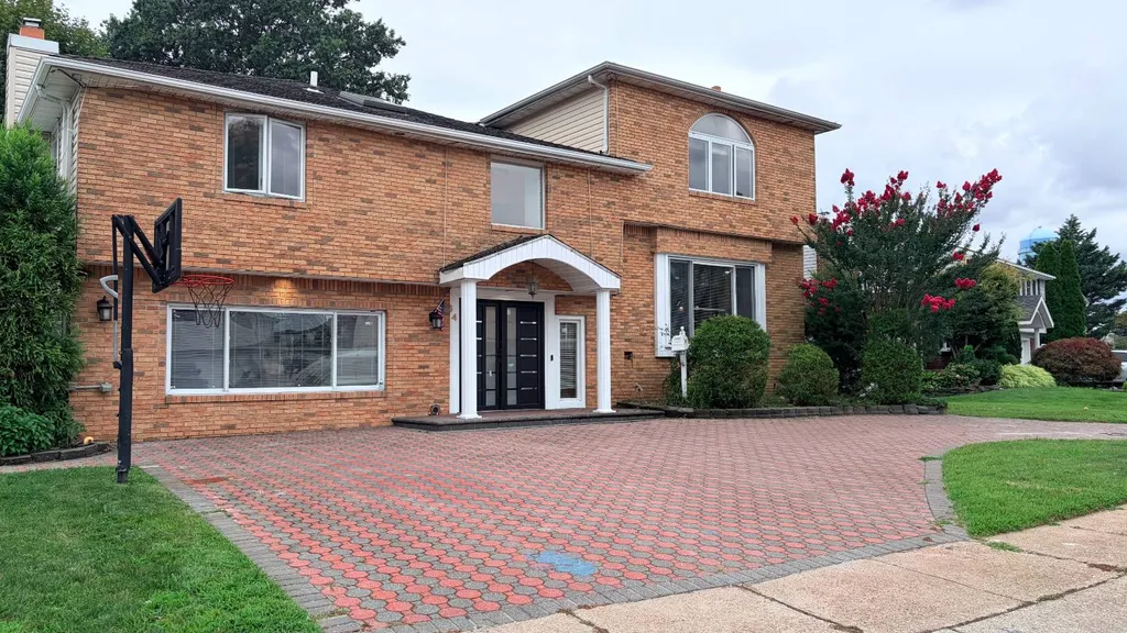 Property at 64 Fox Pl, Hicksville, NY 11801