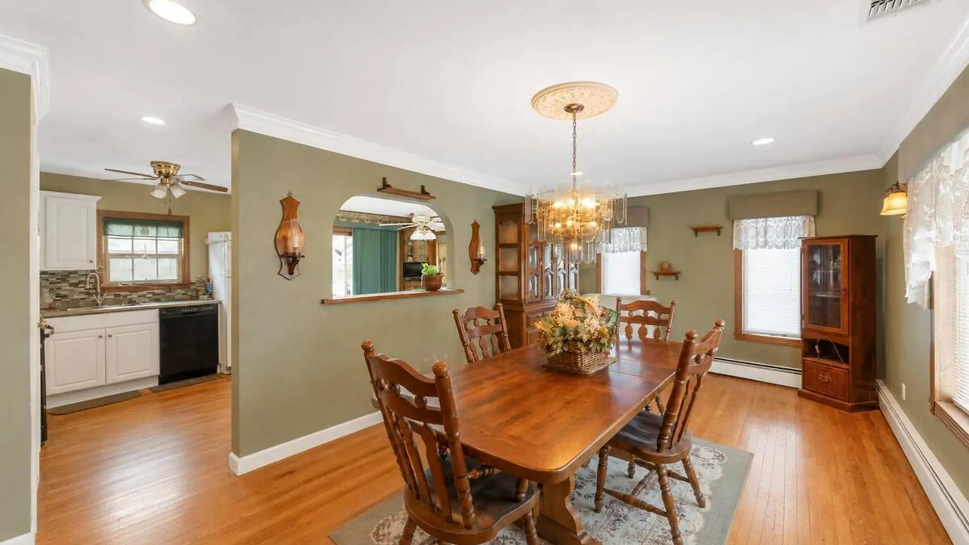 Property at 40 Nantucket Drive, Medford, NY 11763 20