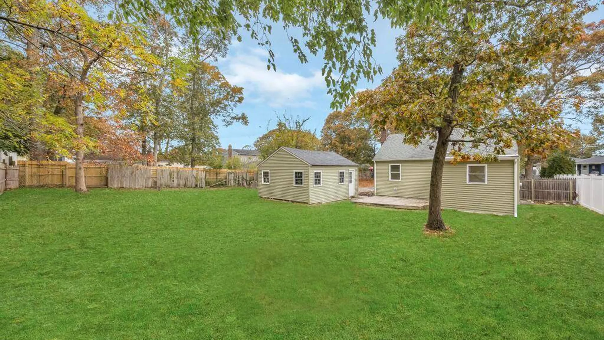 Property at 34 Ormond Avenue, Selden, NY 11784 22