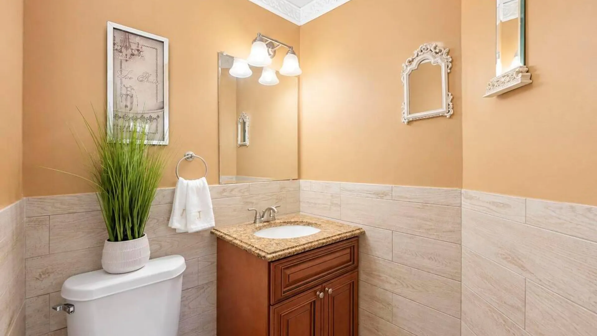 Property at 3 Humming Lane, Coram, NY 11727 19