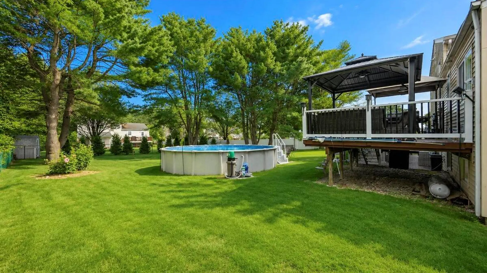 Property at 3 Humming Lane, Coram, NY 11727 36