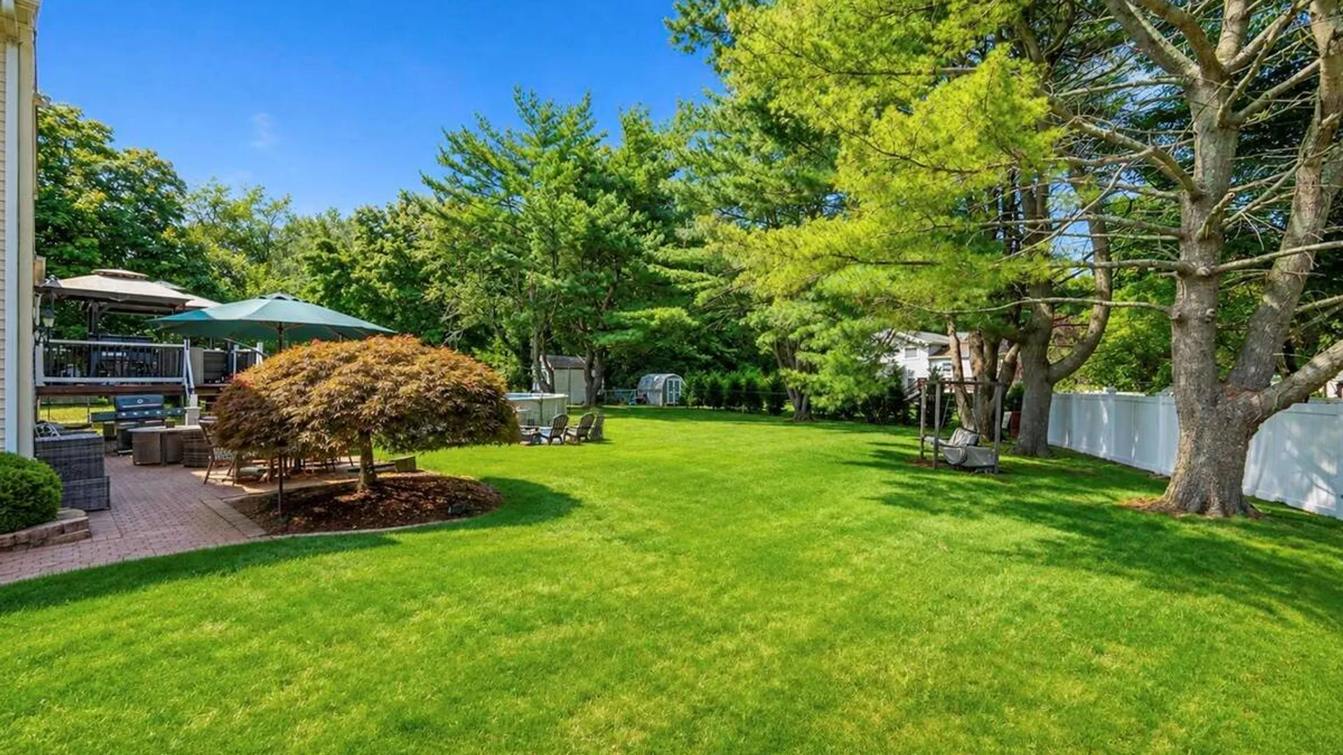 Property at 3 Humming Lane, Coram, NY 11727 37