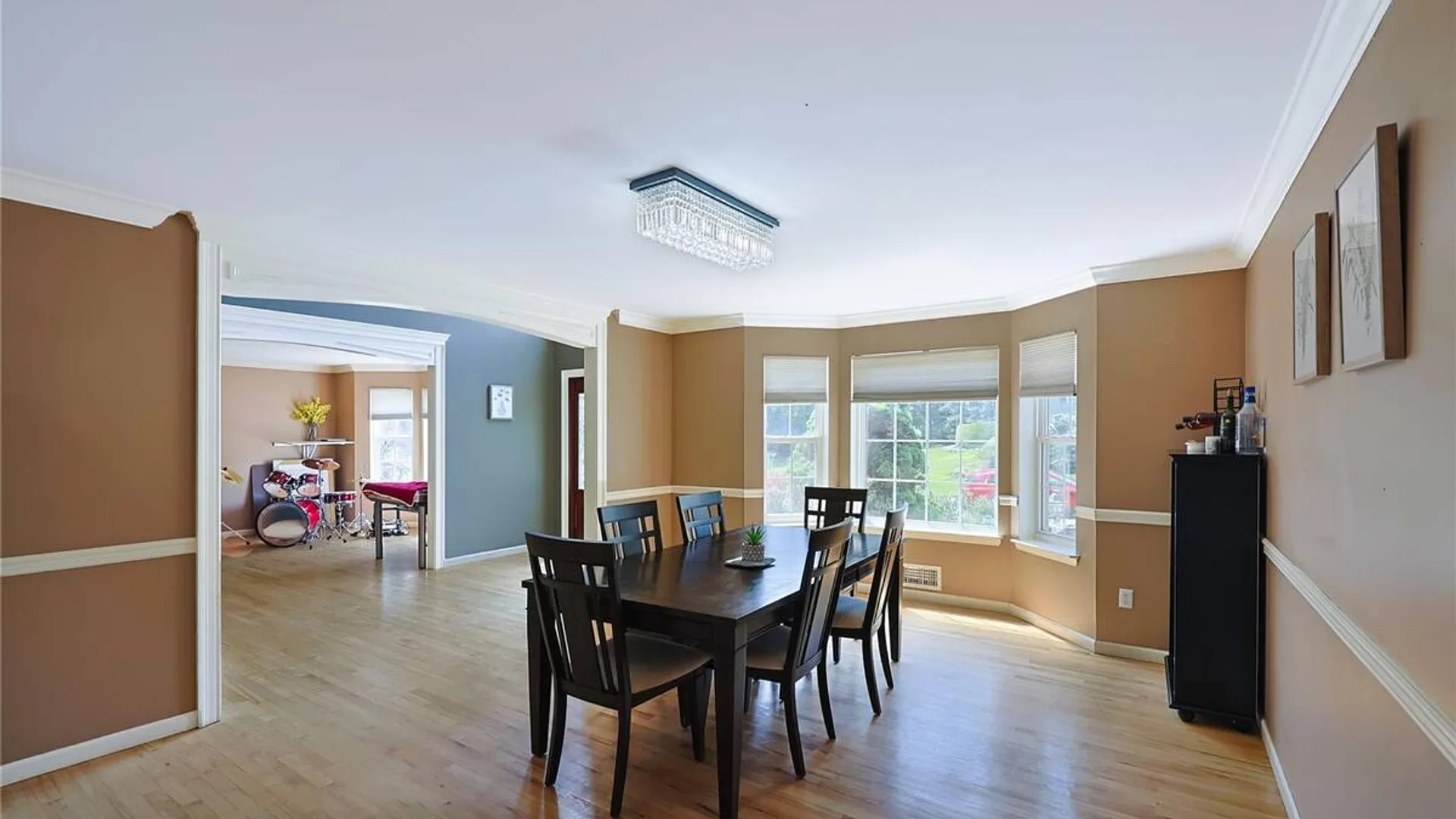 Property at 1010 Pine View, New Windsor, NY 12553 9