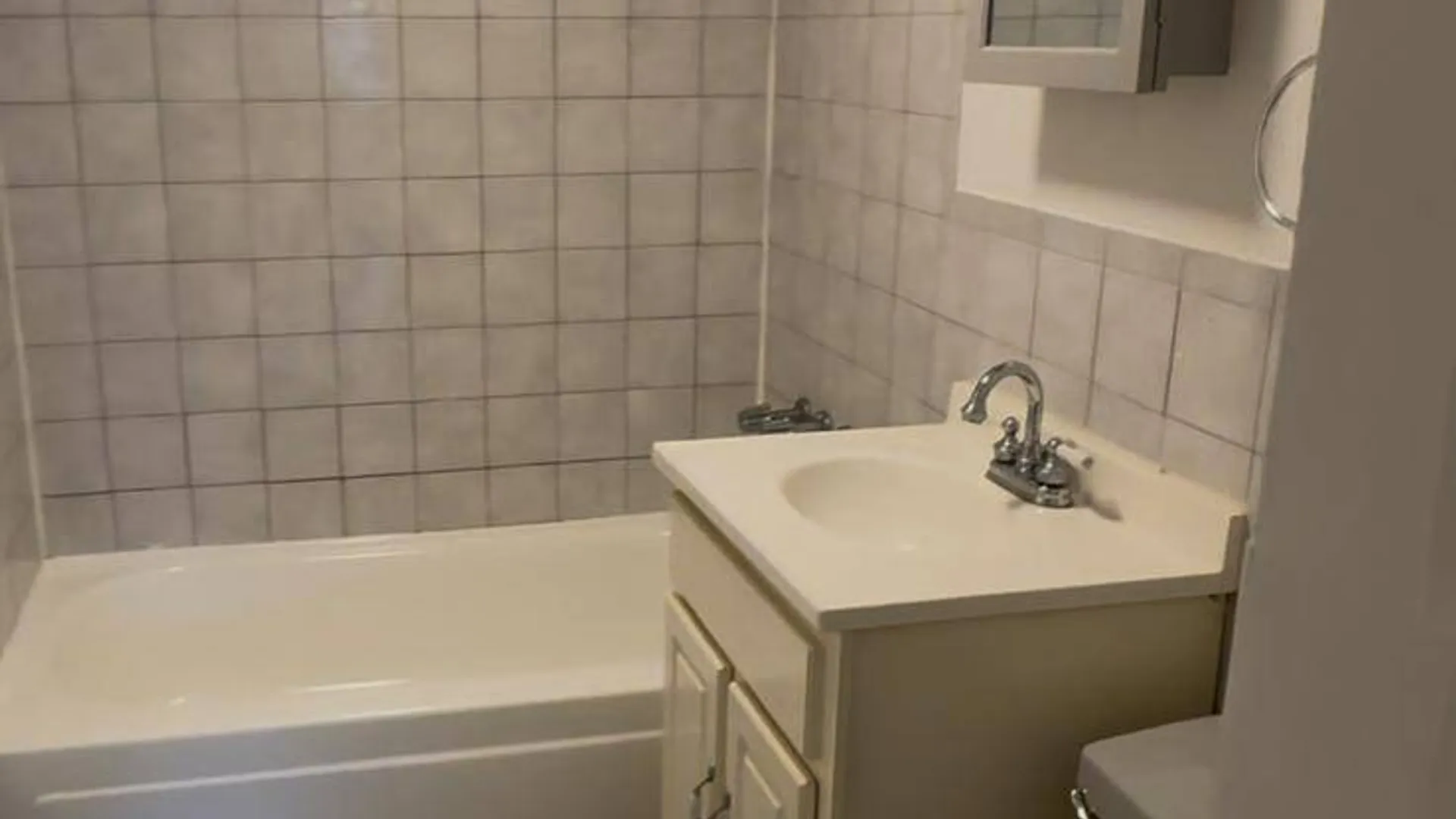 Property at 56-07 clover place, glendale, NY 11385 6