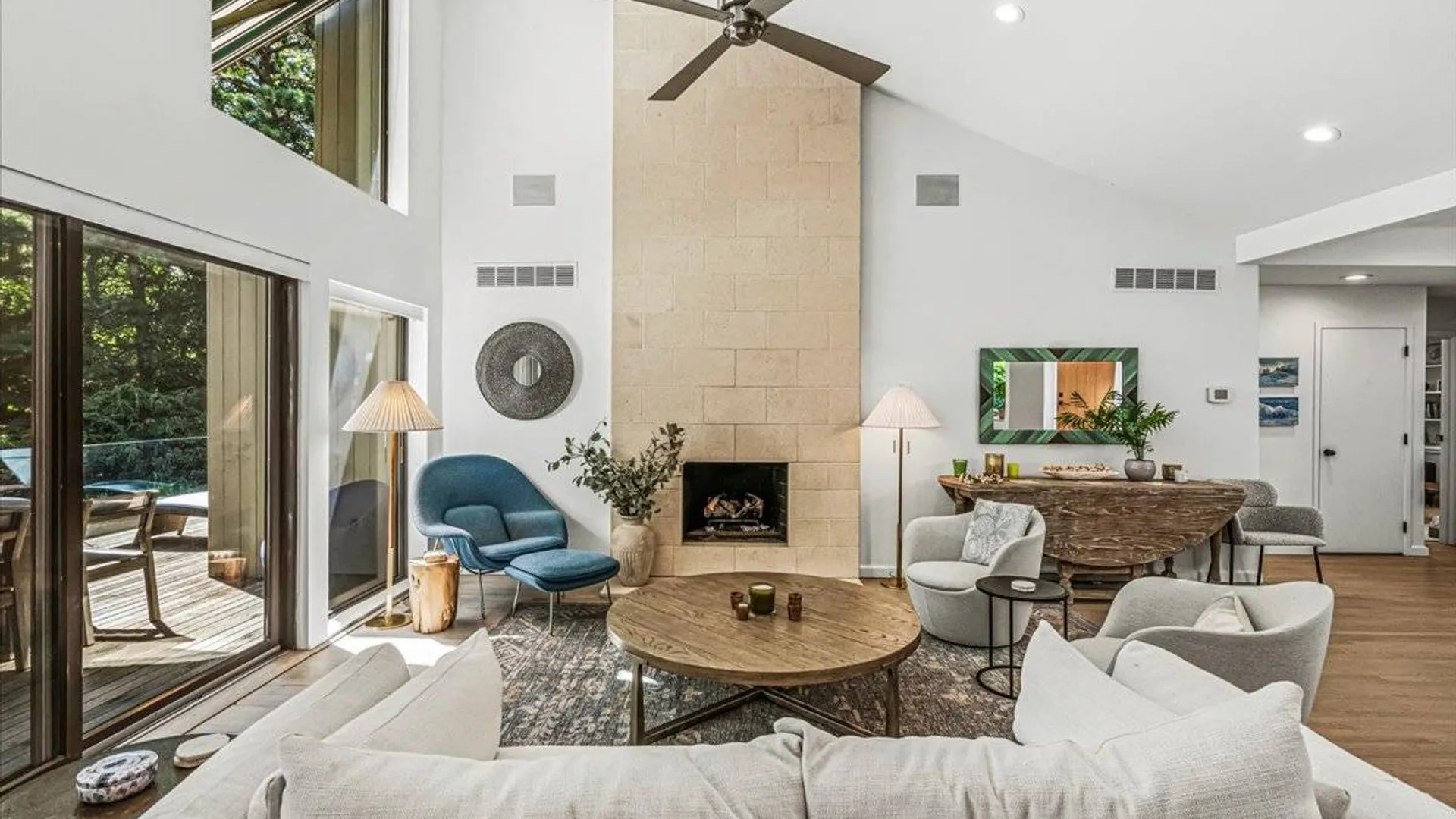 Property at 3 QUANTUCK BAY LN, Westhampton Beach, NY 11978 5