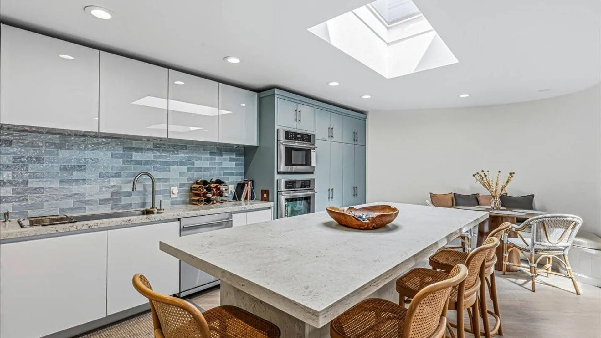 Property at 3 QUANTUCK BAY LN, Westhampton Beach, NY 11978 10