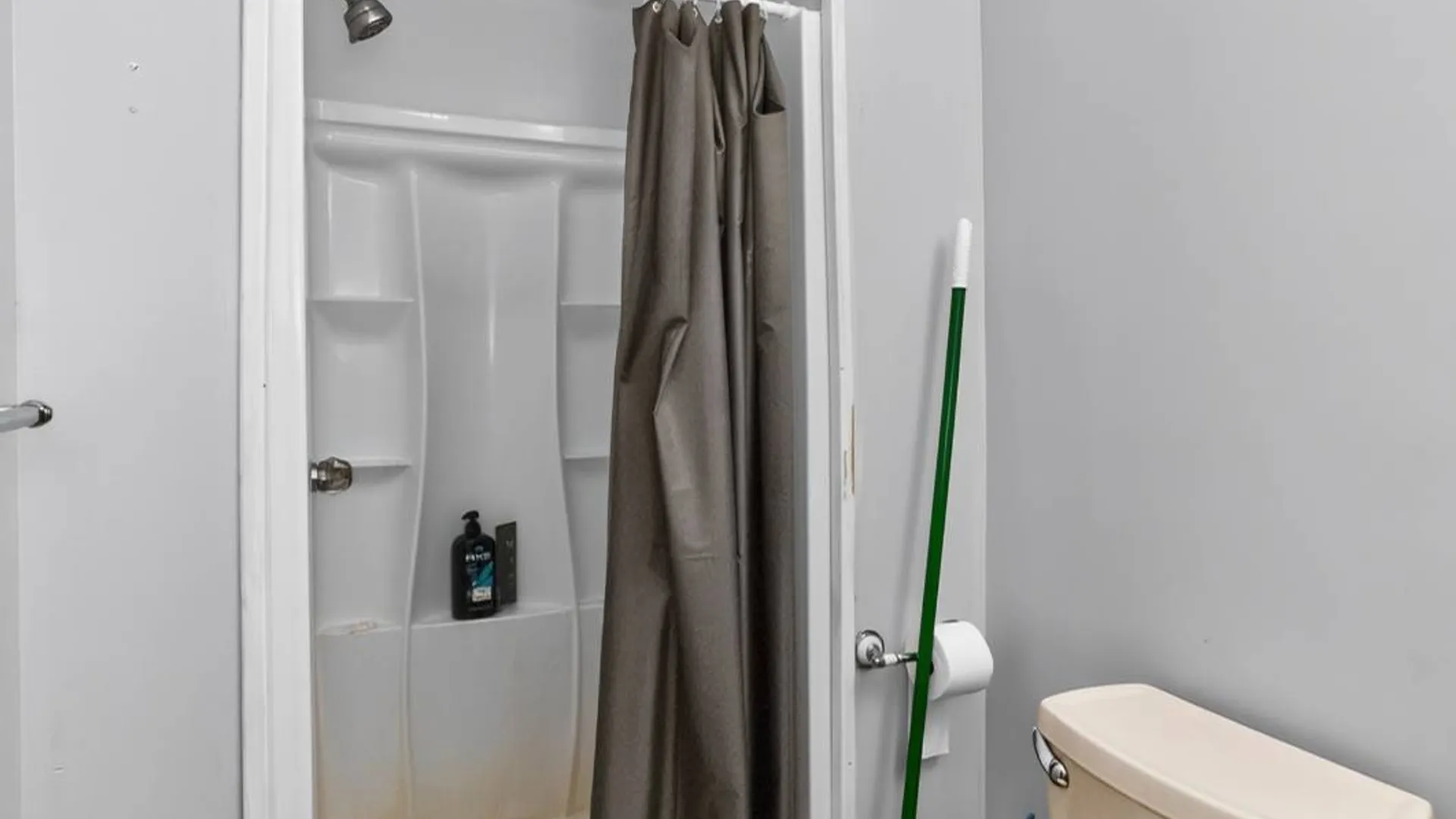 Property at 539 Congress St, Troy, NY 12180 10