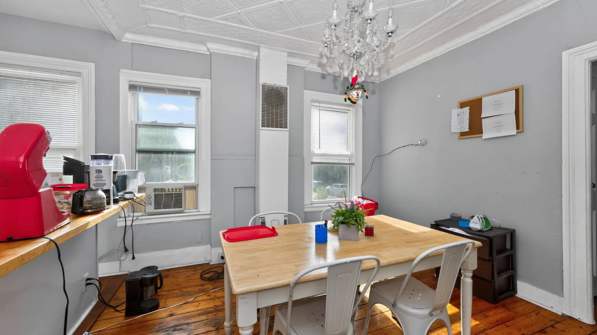 Property at 539 Congress St, Troy, NY 12180 17