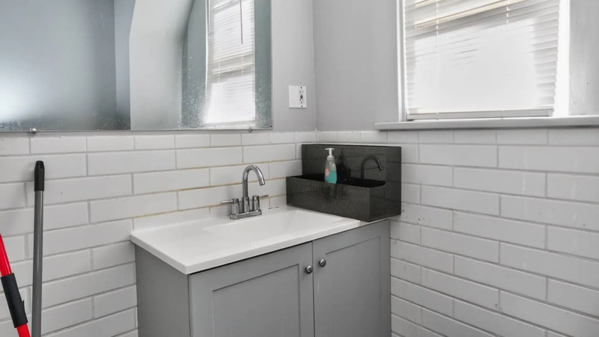 Property at 539 Congress St, Troy, NY 12180 40
