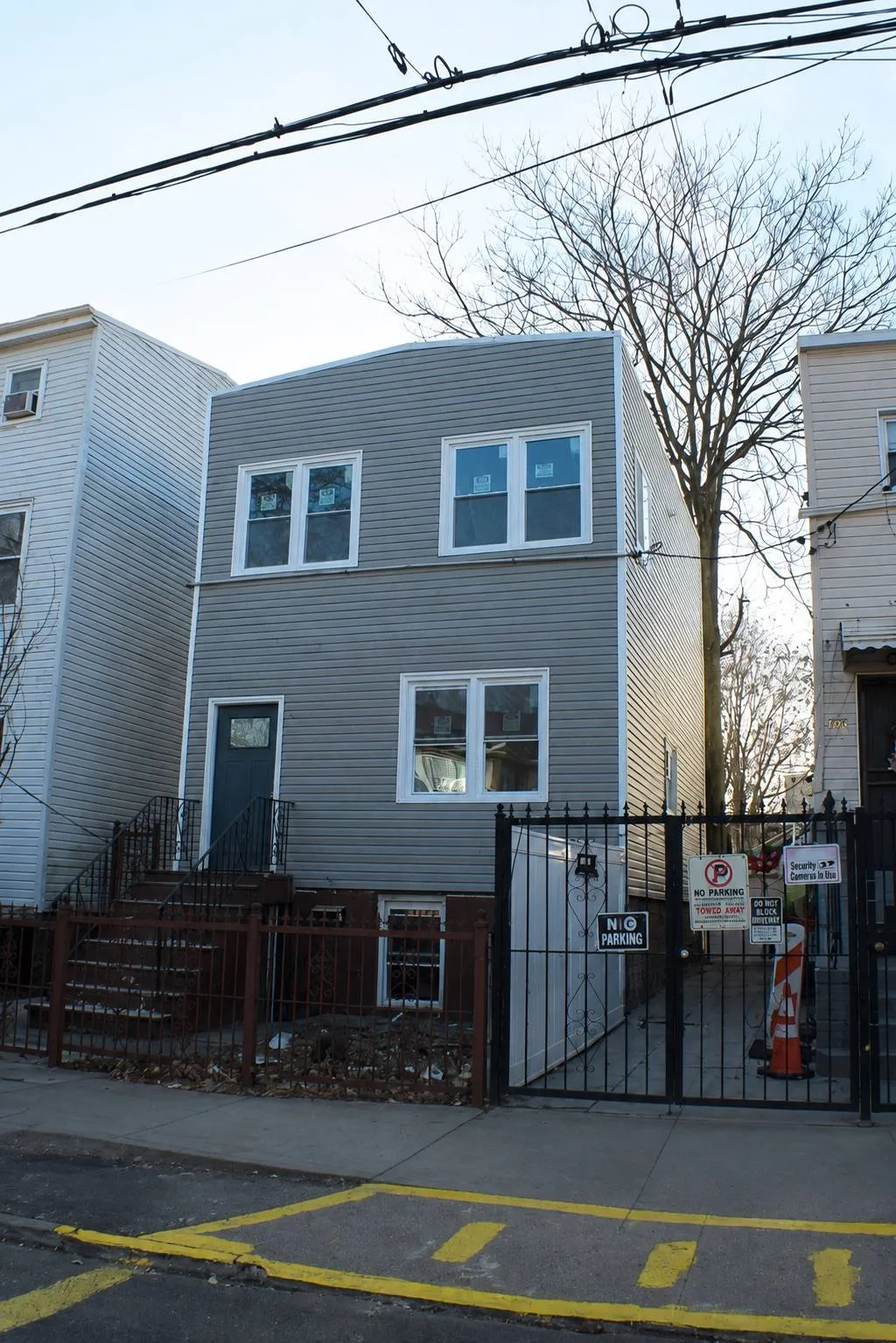 Property at 198 Shepherd Ave, Brooklyn, NY 11208
