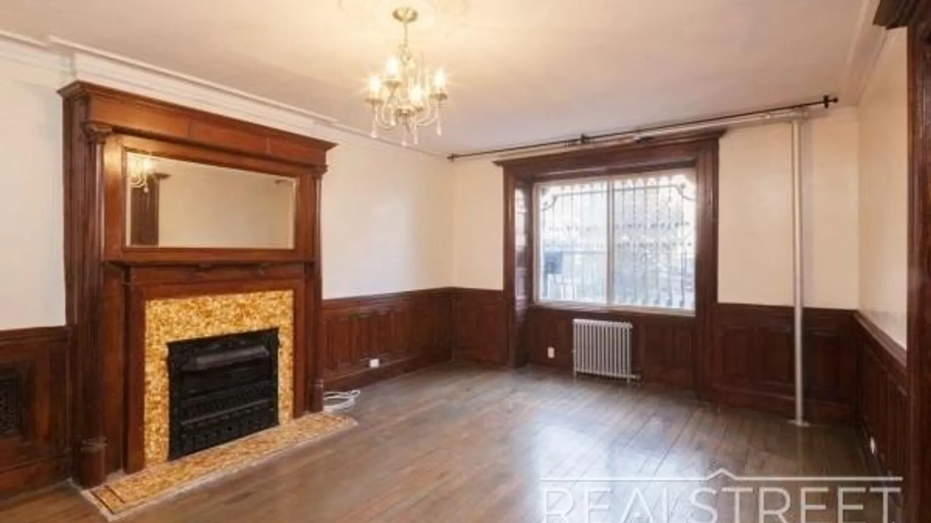 Property at 928 Saint Marks Avenue, Brooklyn, NY 11213 3