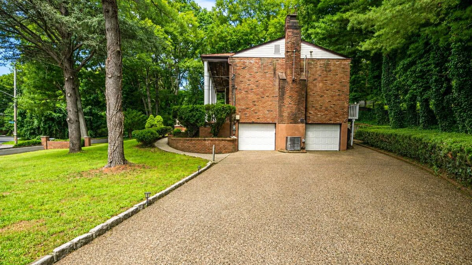 Property at 23 Colonial Drive, Smithtown, NY 11787 40