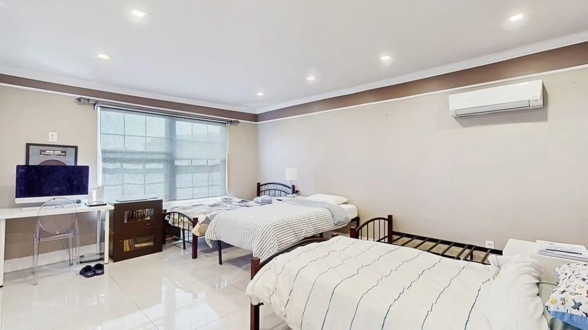 Property at 4202 Manhattan Avenue, Brooklyn, NY 11224 11