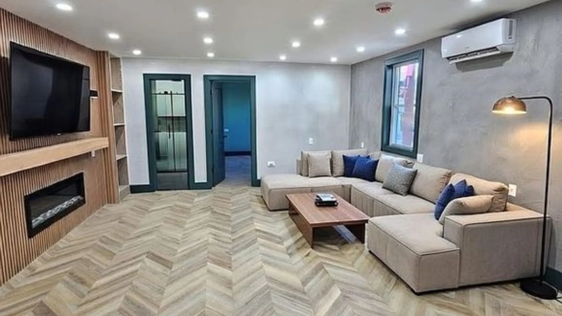 Property at 4202 Manhattan Avenue, Brooklyn, NY 11224 16