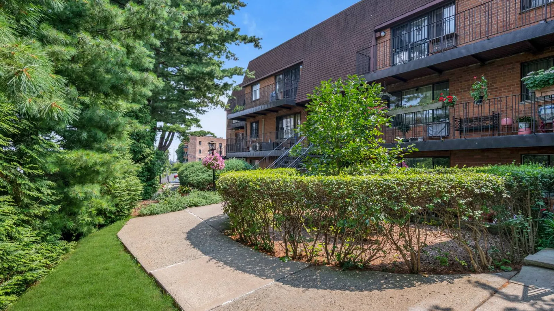 Property at 74-49 Calamus Ave, Elmhurst, NY 11373 15