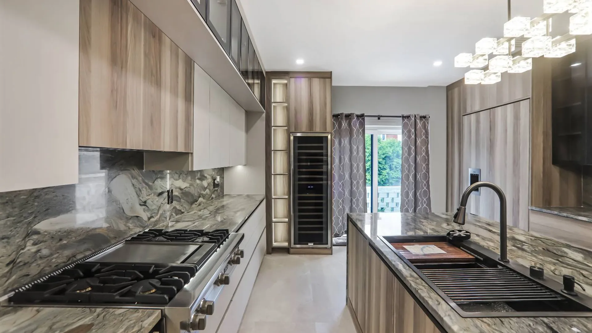 Property at 190 Kensington St, Brooklyn, NY 11235 12