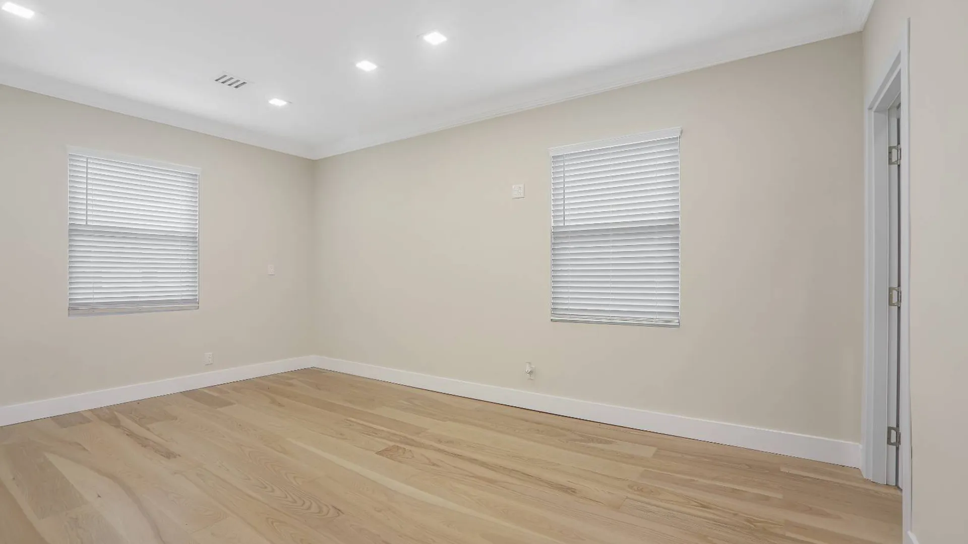 Property at 190 Kensington St, Brooklyn, NY 11235 30