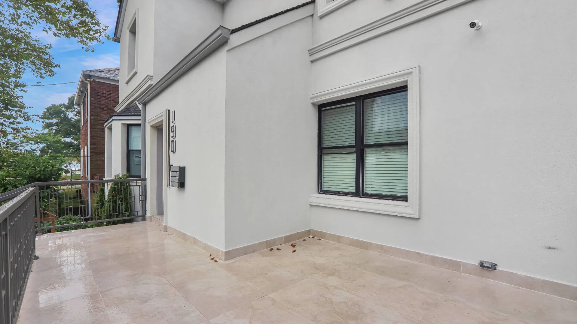 Property at 190 Kensington St, Brooklyn, NY 11235 40