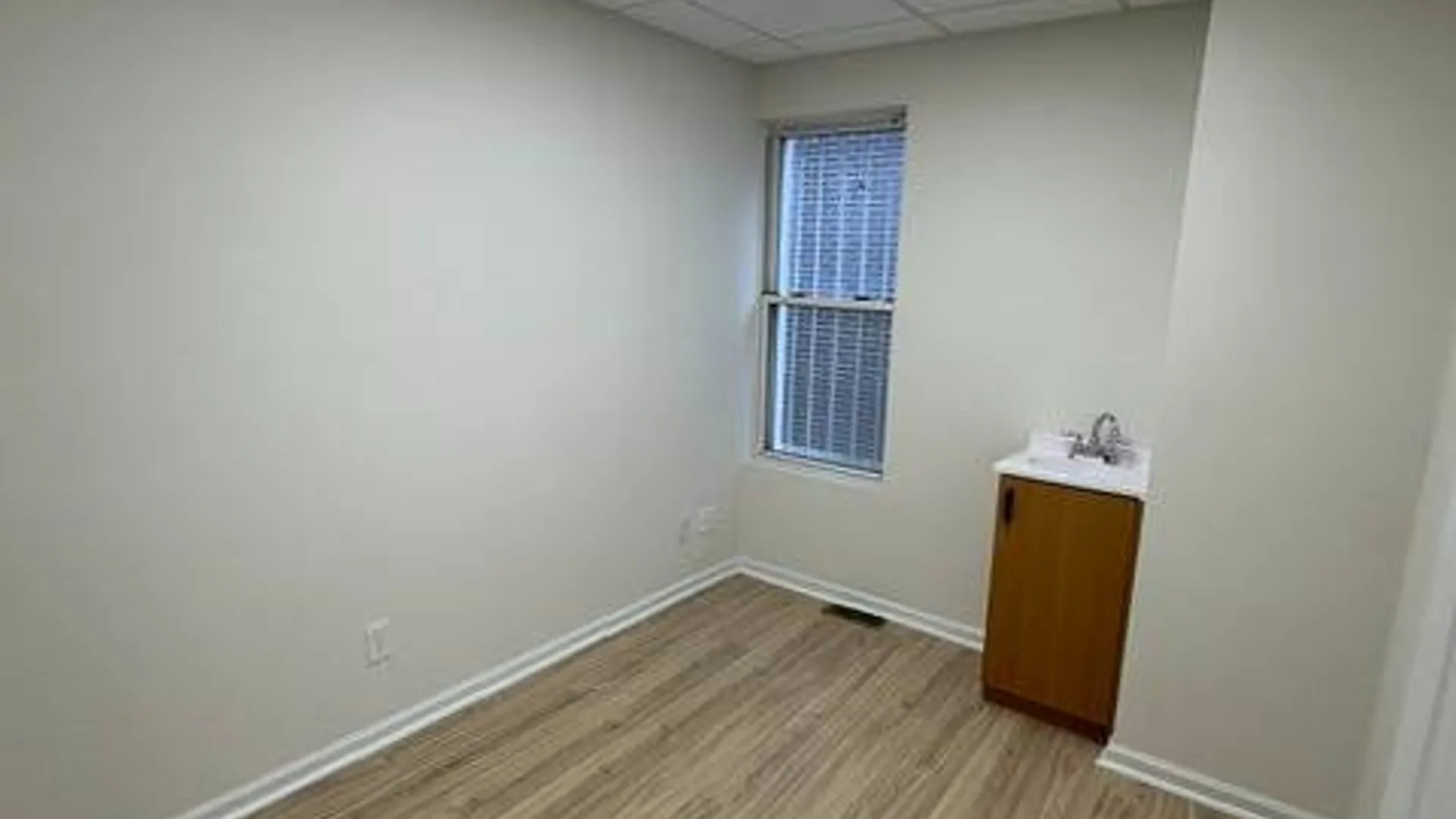 Property at 7508 bay pkwy, Brooklyn, NY 11214 8