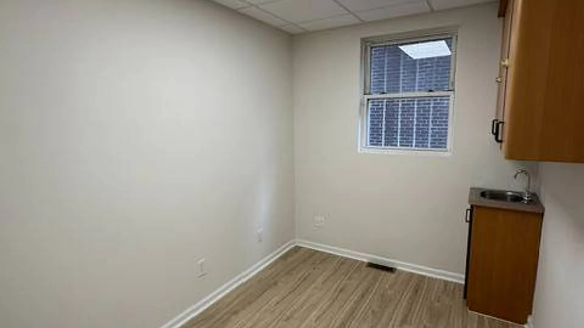 Property at 7508 bay pkwy, Brooklyn, NY 11214 9