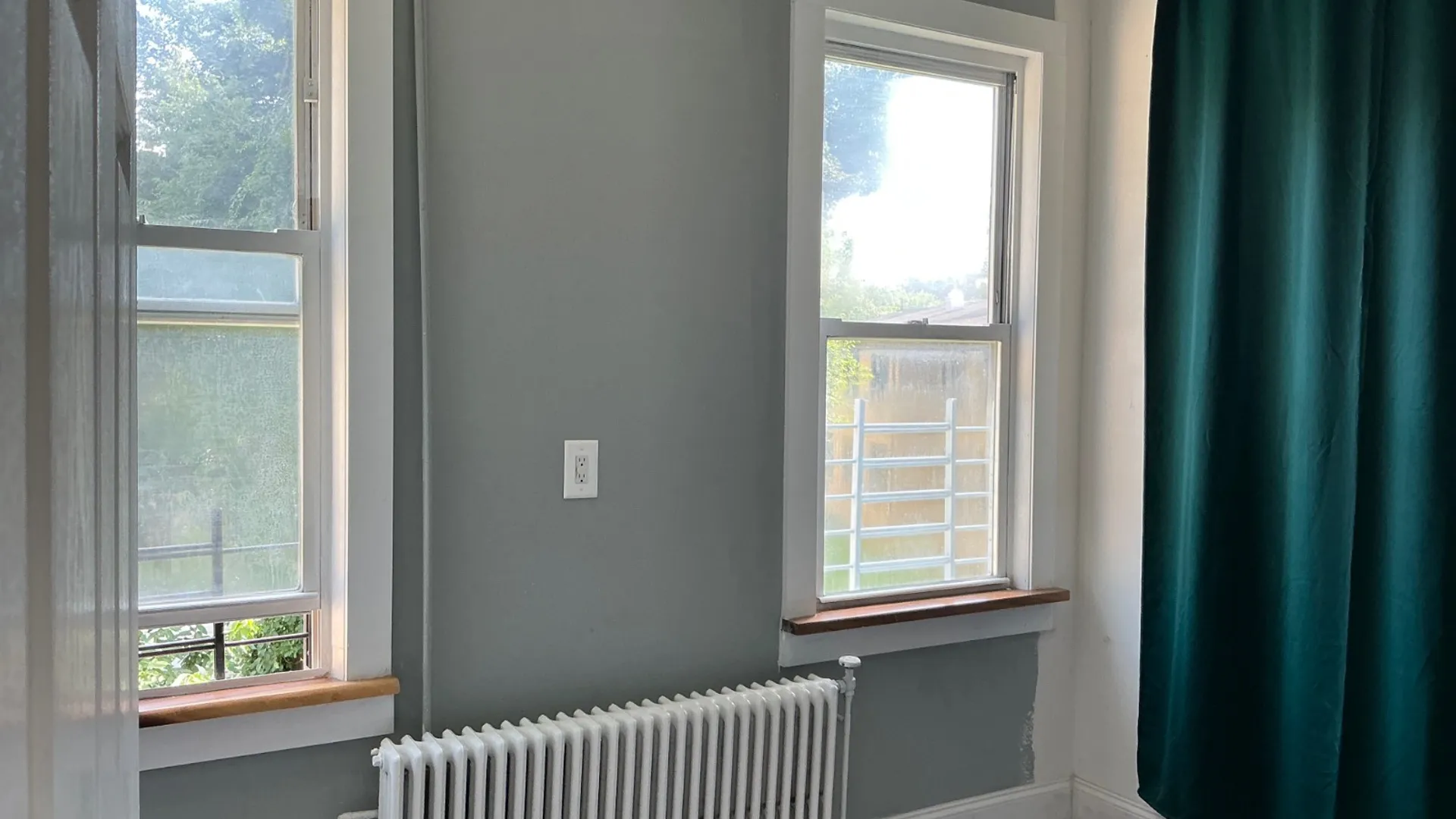 Property at 108 Taft Ave, Staten Island, NY 10301 4